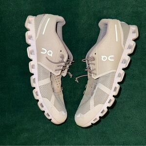 On Cloud 5 Running Shoes Sneakers Cream Beige Glacier Womens 9.5